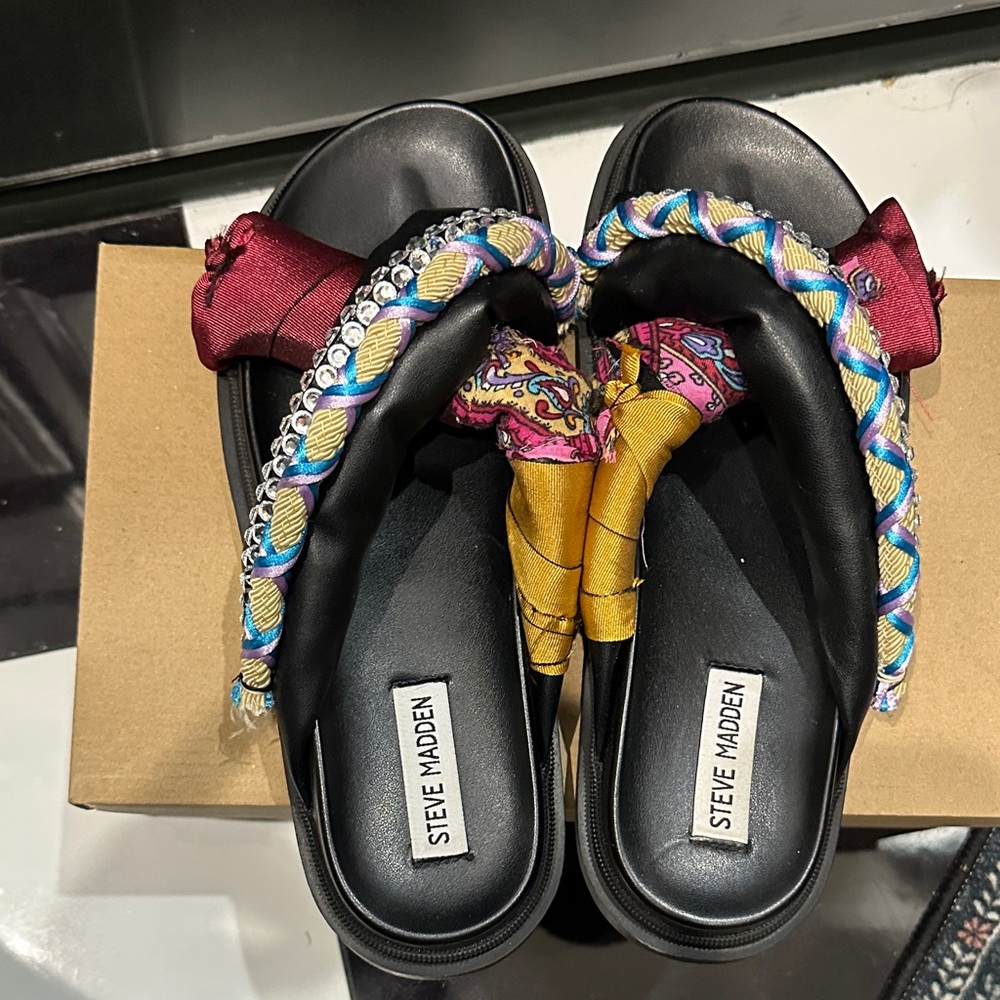 STEVE MADDEN Embellished Black and Red Women's Sandals - Picture 2 of 5